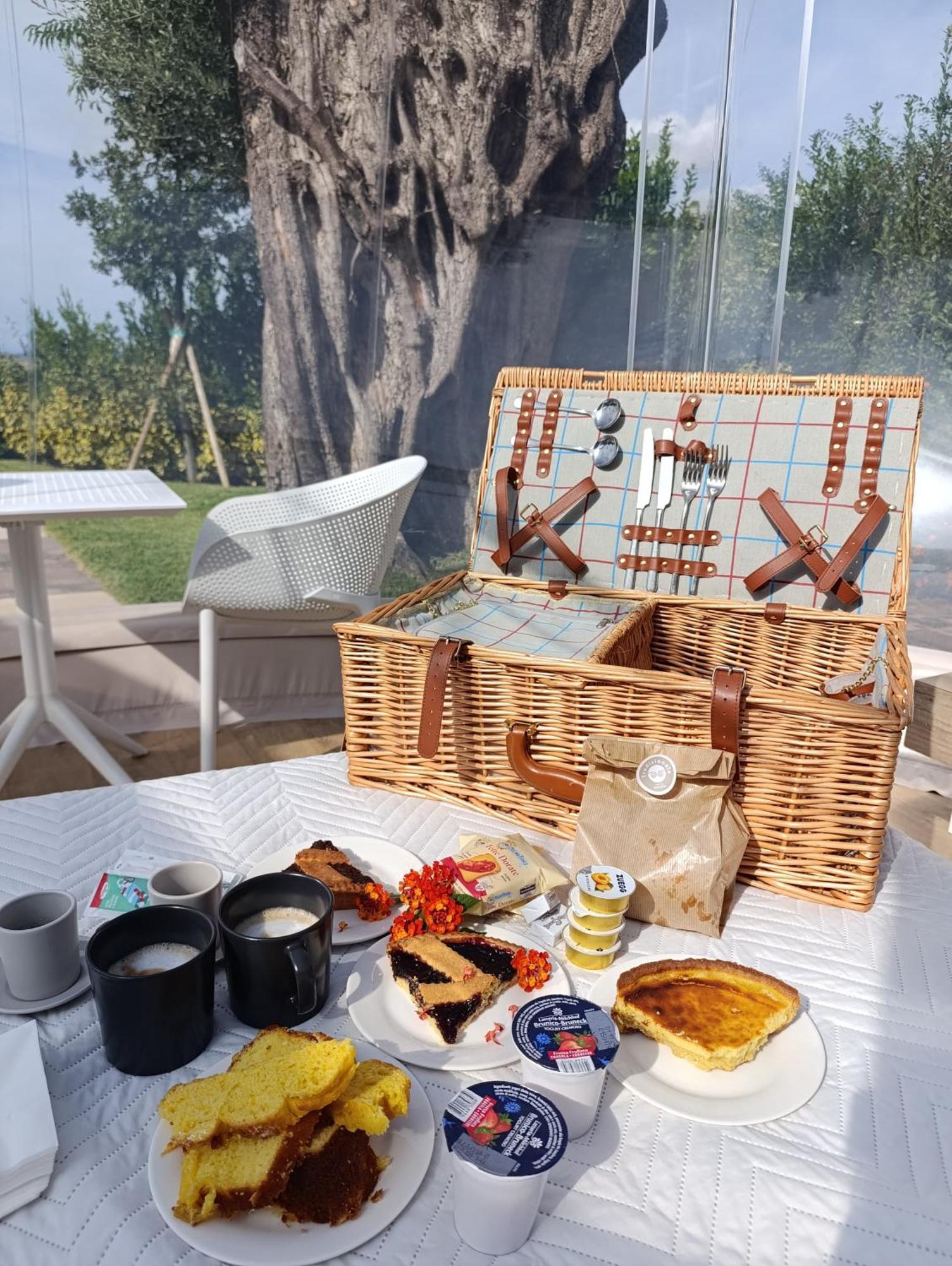 Tenuta Danesi - Camere - Appartamenti - Bubble Room Матера Экстерьер фото